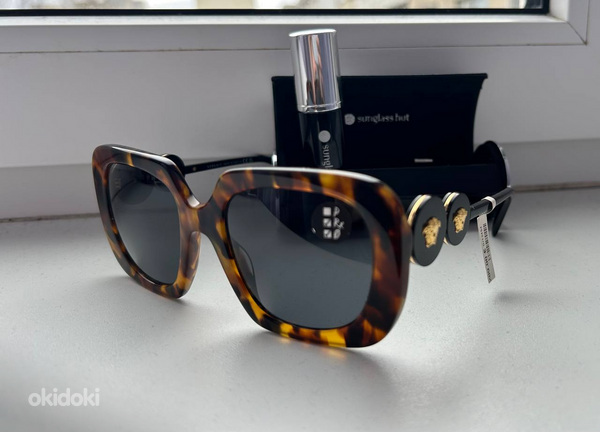 Оригинальные солнцезащитные очки Versace, новые. (фото #3)