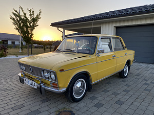 Продается ВАЗ 2103 1976г. (2 фото из 15)