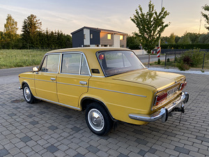 Продается ВАЗ 2103 1976г. (5 фото из 15)