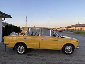 Продается ВАЗ 2103 1976г. (9 фото из 15)