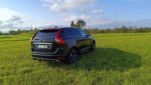 Volvo xc60 R-Design (12 foto / 15)