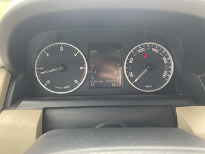 Land Rover Discovery (15 foto / 15)