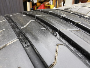 Hankook Ventus prime 3. 215/55/17 (2 foto / 5)