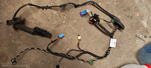 VW ukse juhtmestik OEM 5G4971262GE (1 foto / 2)
