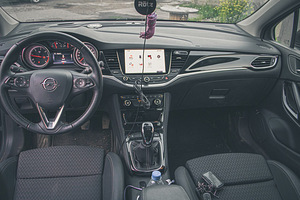 Opel Astra Sports Tourer+ (8 foto / 10)
