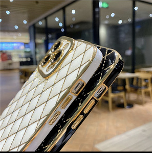 Чехол на Apple iPhone (9 фото из 10)