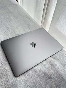 MacBook Air 13” M1 (2020), 8 GB / 512 GB (1 foto / 6)