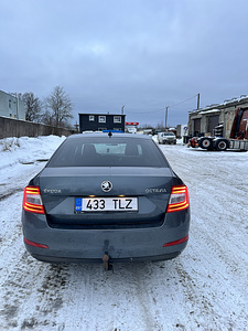 Skoda Octavia 2.0 (2015) (5 foto / 13)