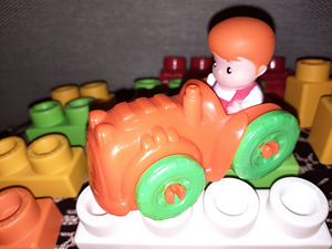 Konstruktor Clementoni Clemmy Plus Farm (5 foto / 10)