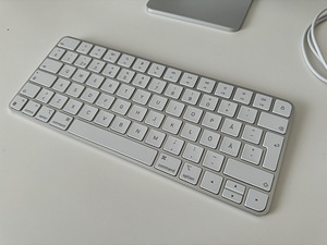 Apple iMac 24" M1 8C 256GB Hõbedane / Silver (4 foto / 8)