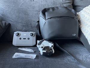 DJI Mini 3 Drone + Carrying Bag (1 foto / 5)