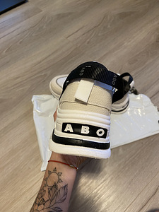 Новые кроссовки ABO (3 фото из 3)