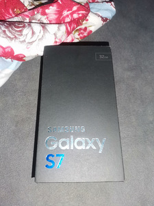 Samsung Galaxy S7 (2 foto / 3)