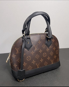 Käekotid (Lv, Marc jacobs, Karl) (3 foto / 3)