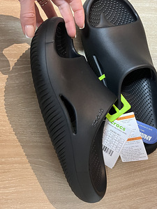 Crocs 42 (1 foto / 5)