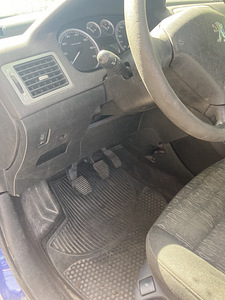 Peugeot 307 (3 foto / 12)