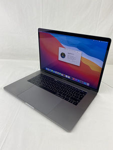 MacBook Pro 15" 2017 - Core i7 / 16GB / 256GB (1 foto / 3)