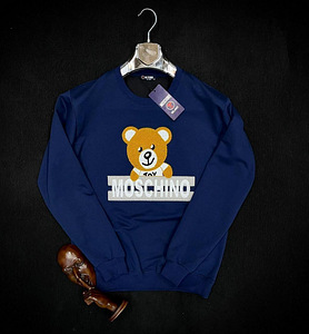 Кофта Moschino (1 фото из 3)