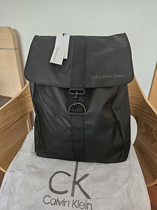 Kohver (seljakott) Calvin Klein (1 foto / 7)