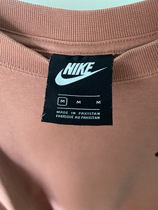 Paar korda kantud soe Nike kampsun (3 foto / 3)