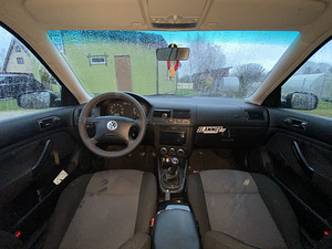 Volkswagen golf 4 1.6 16v 77kw (2 foto / 4)