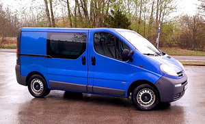 Opel Vivaro (6 фото из 6)