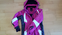 Розовая зимняя куртка Skila