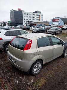 Fiat Grande Punto 1.4 bensiin (4 foto / 4)