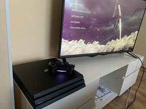Playstation 4 Pro 1TB (3 foto / 4)