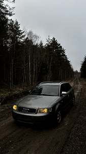 Audi A4 (2 foto / 9)