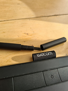 Wacom intuos с bluetooth (2 фото из 2)