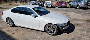 BMW 320i (E92)125kw 51000km (2 foto / 5)