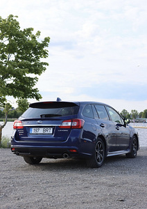 Subaru Levorg (4 фото из 8)