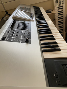 Roland Fantom G 7 kofriga (1 foto / 6)
