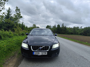 Volvo v70 2.4d 136kw 2007a (2 foto / 9)