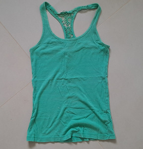 Türkiissinine pitsiga seljaosa top (1 foto / 2)
