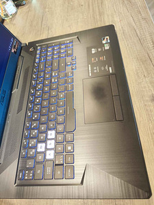 Asus TUF Gaming A17 (2 foto / 4)