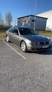 BMW 730 (2 foto / 10)