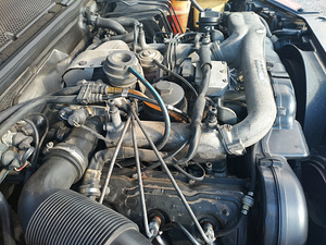 Audi A8 D2 2.5 TDi V6 Quattro (8 foto / 9)