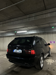 BMW X5 e53 3.0 160kW Facelift Shadowline (10 foto / 15)