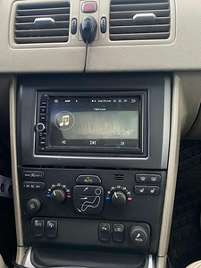 Volvo XC90 (6 foto / 13)