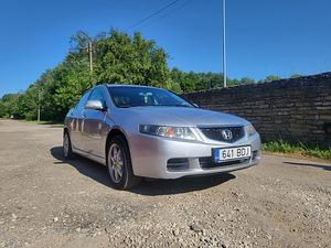 Honda accord (1 foto / 15)