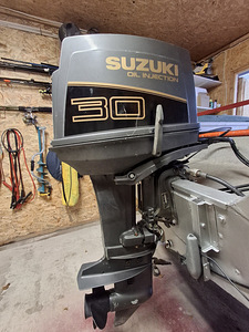 Paadimootor Suzuki 30hp (1 foto / 5)