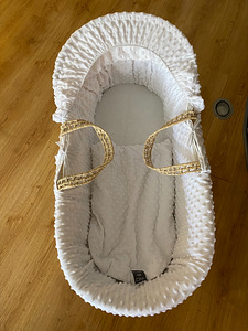 Korvhäll Minky kiikuvatel jalgadel (2 foto / 2)