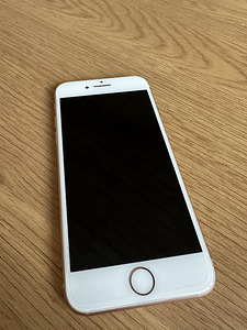 iPhone 8 64gb (2 foto / 3)