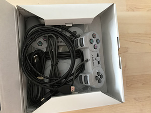 Play station Classic (2 foto / 4)