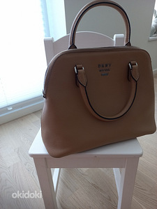 DKNY uus kott, originaal (2 foto / 2)