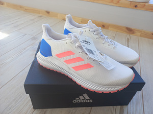 Кроссовки ADIDAS (1 фото из 7)
