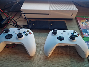 Xbox one s 1 tb (2 foto / 2)