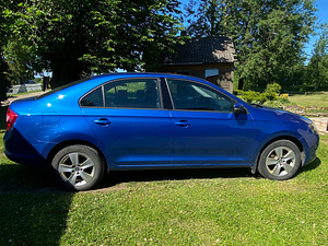 Skoda rapid 1.2 66kw (2 foto / 7)